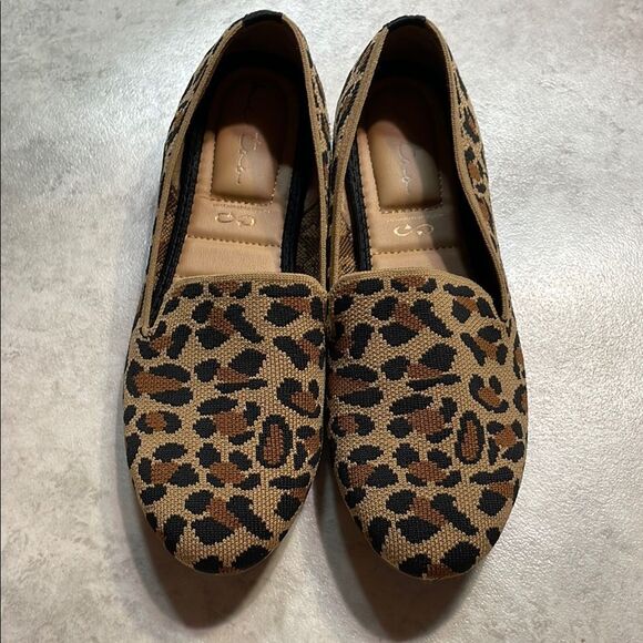 Me Too Bree Womens Slip-On Animal Print Knit Flats Sz 7.5 - Picture 1 of 8